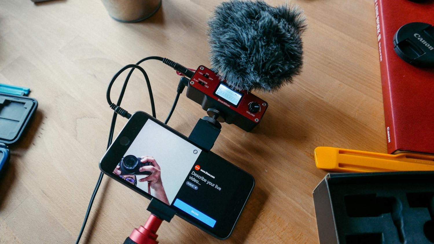 Saramonic SmartMixer Professional Recording Stereo Microphone Rig for iPhone and Android Smartphones