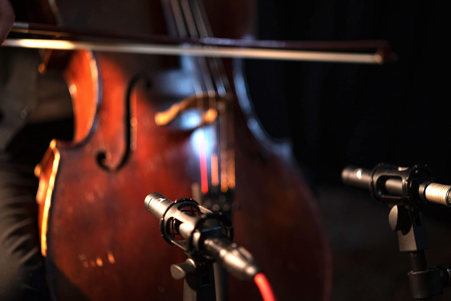 Antelope Audio Edge Note Small Diaphragm Modeling XLR Microphone — Dynamic Studio Cardioid Condenser Mic for PC Gaming, Podcasting & Recording — High SPL w/Pad Attenuator for Drums, Brass & Strings