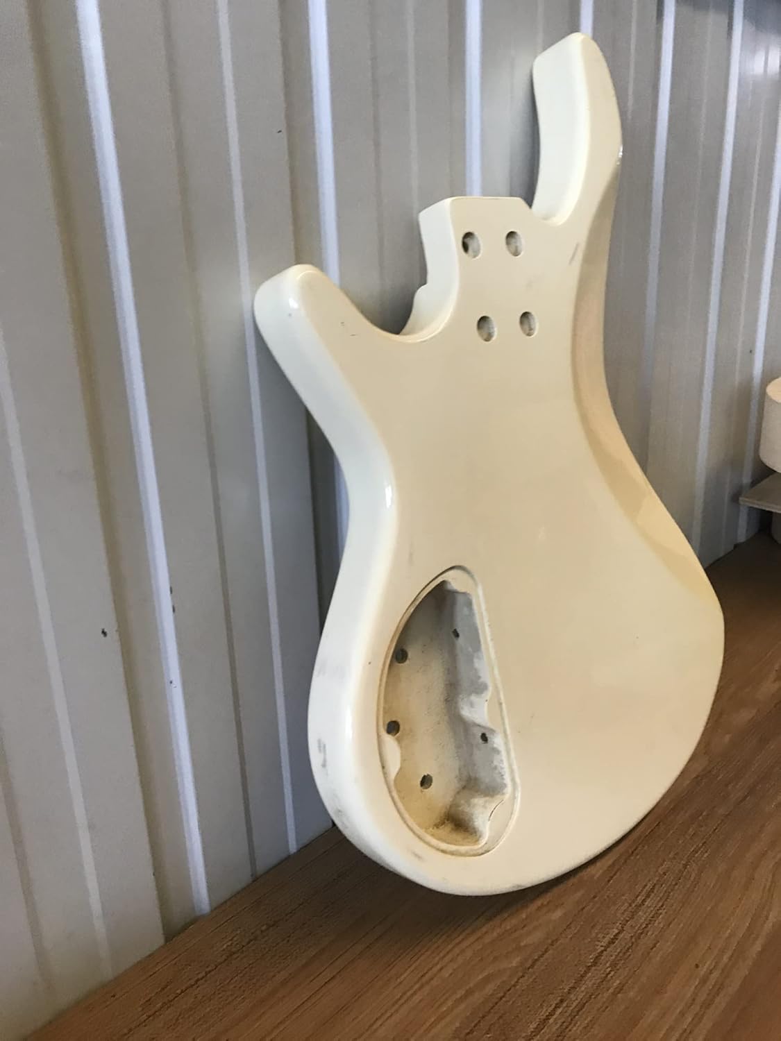 TSTS Black Color Alder Electric Bass Guitar Body 6.2cm Pocket Width for ST Bass Guitar Panel Guitar DIY Accessory (Color : 01)