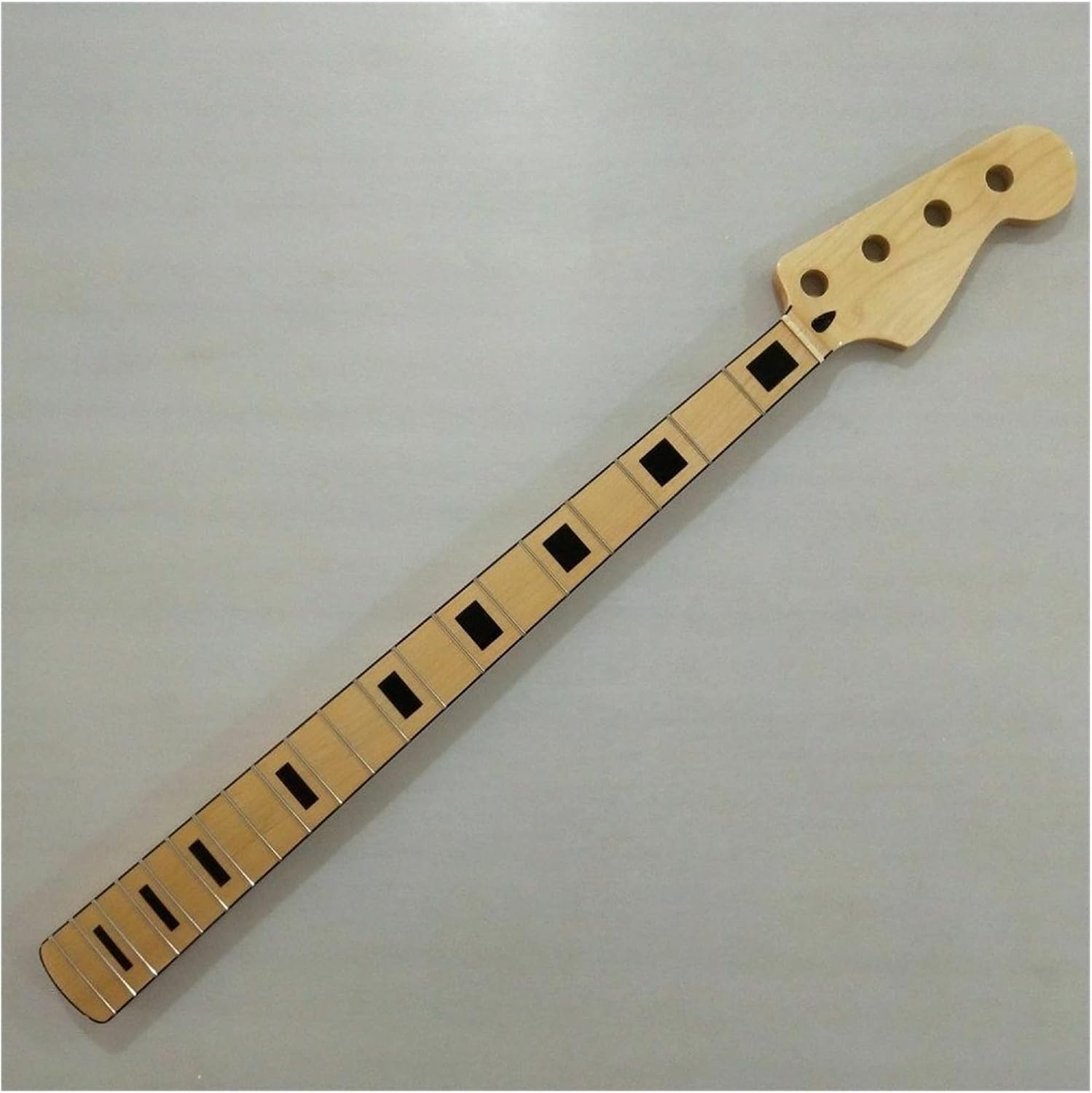 Maple 20 Fret Neck for Electric J Bass Guitar Neck Parts Replacment Electric Guitar Neck