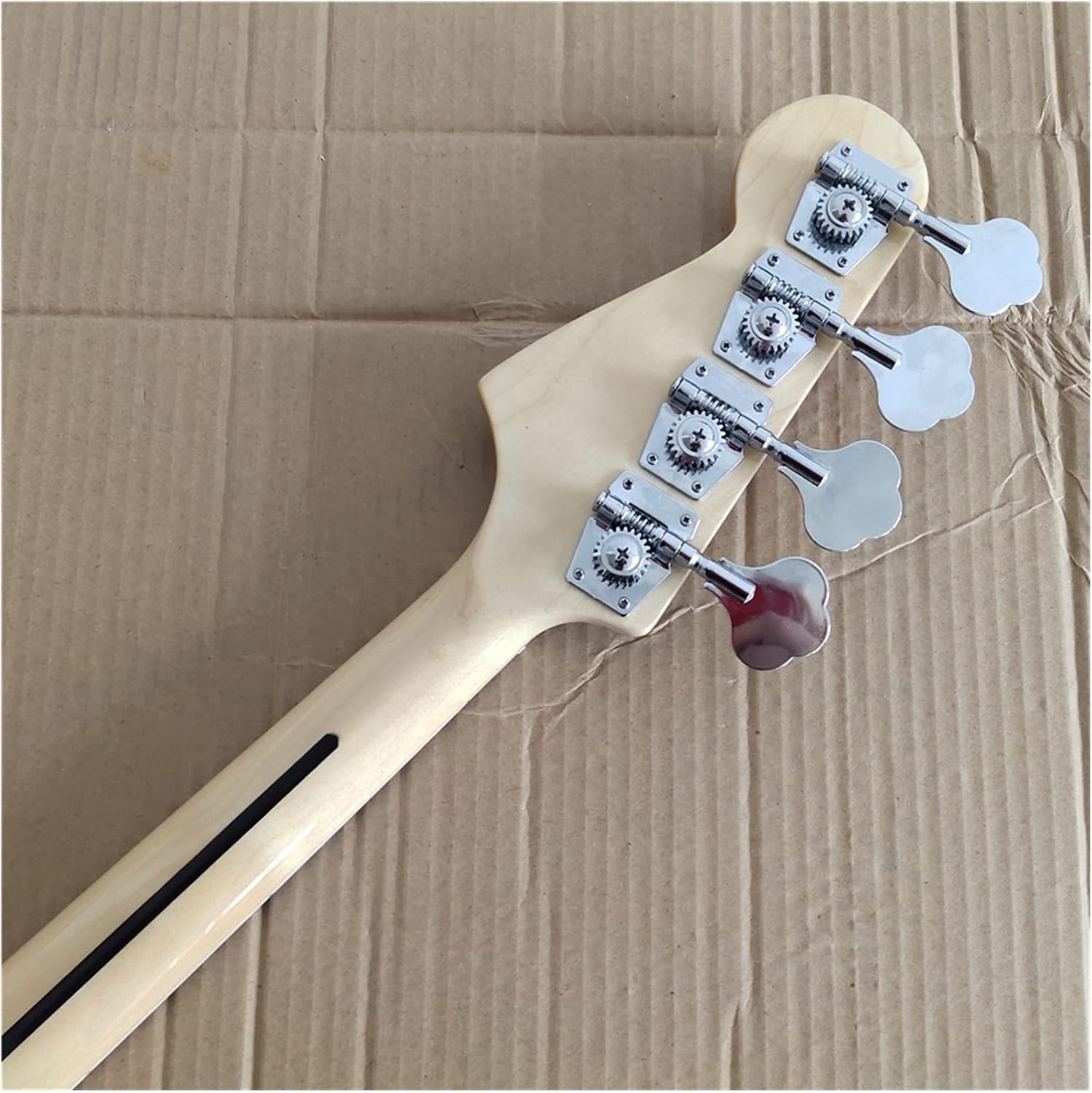 Maple 20 Frets Bass Guitar Neck Part with Tuners 4 String Rosewood Fingerboard 34 Inch Unfinished Guitar Neck