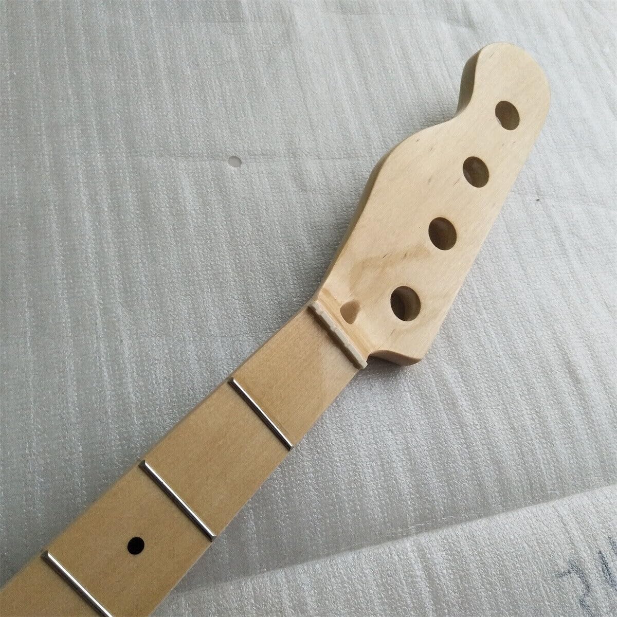 Left Hand/Reverse Head P Bass Guitar Neck 20fret 4string Maple Fingerboard Dot Inlay(Lefty)
