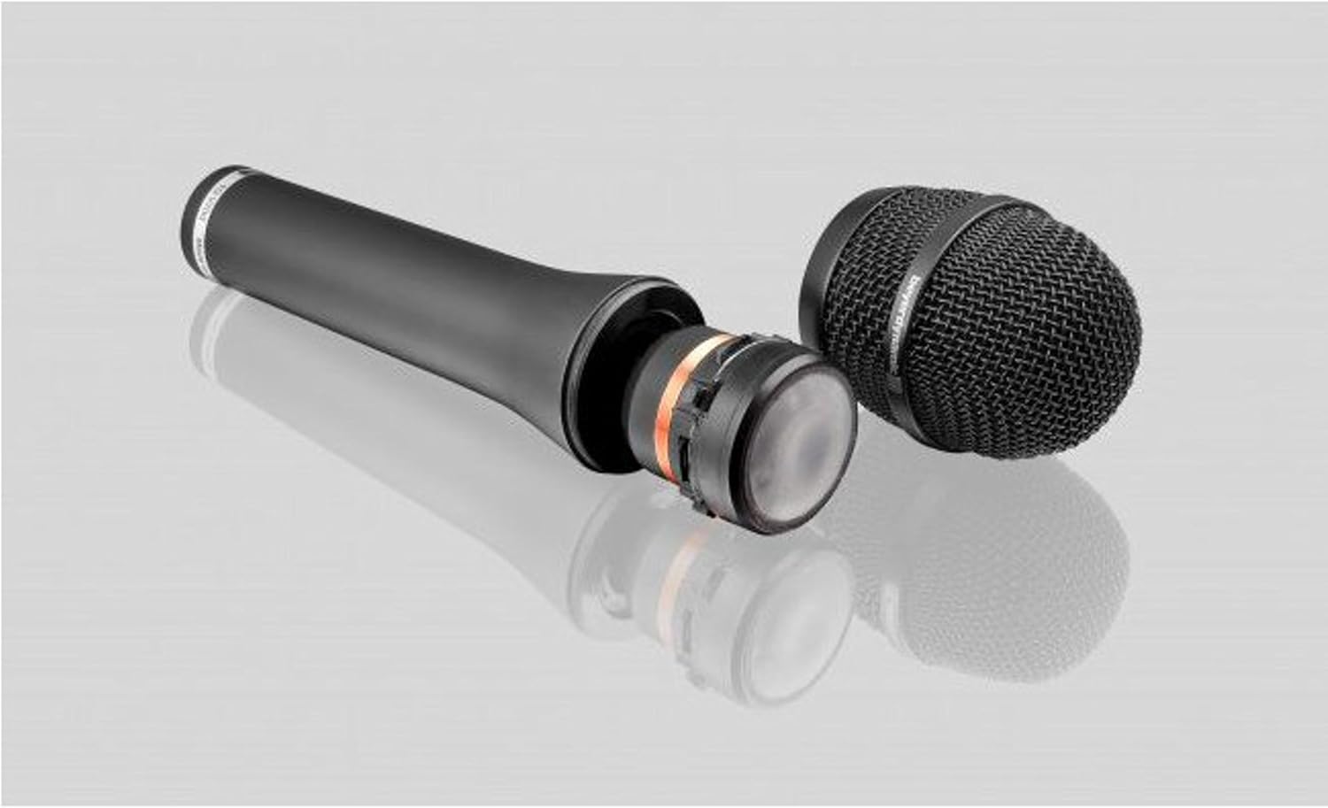 Beyerdynamic TG V70 s Professional Dynamic Hypercardioid Microphone for Vocals, with Lockable On/Off Switch