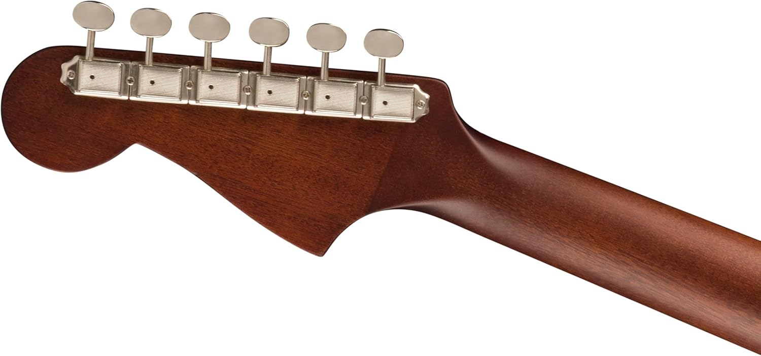 Redondo Player, Walnut Fingerboard, Gold Pickguard, Natural