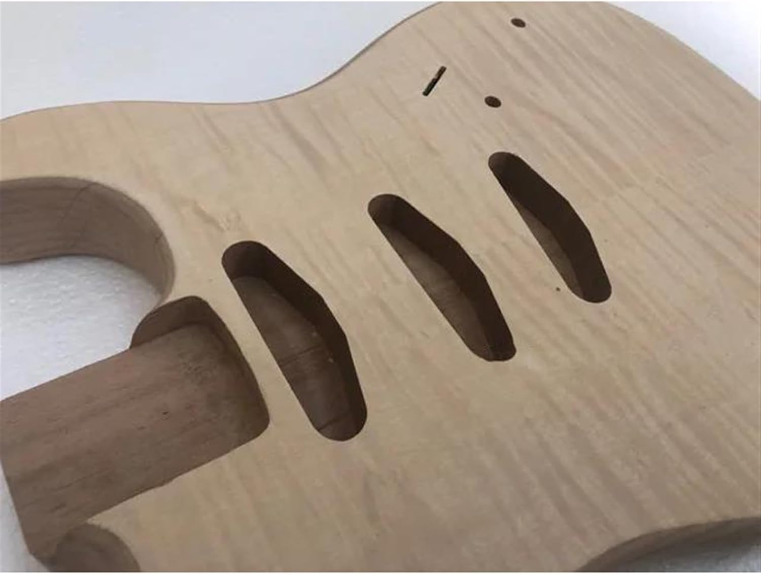 Guitar Body Guitar Replacement Parts Unfinish Electric Guitar Body With Flame Maple Veneer Thickness 45mm