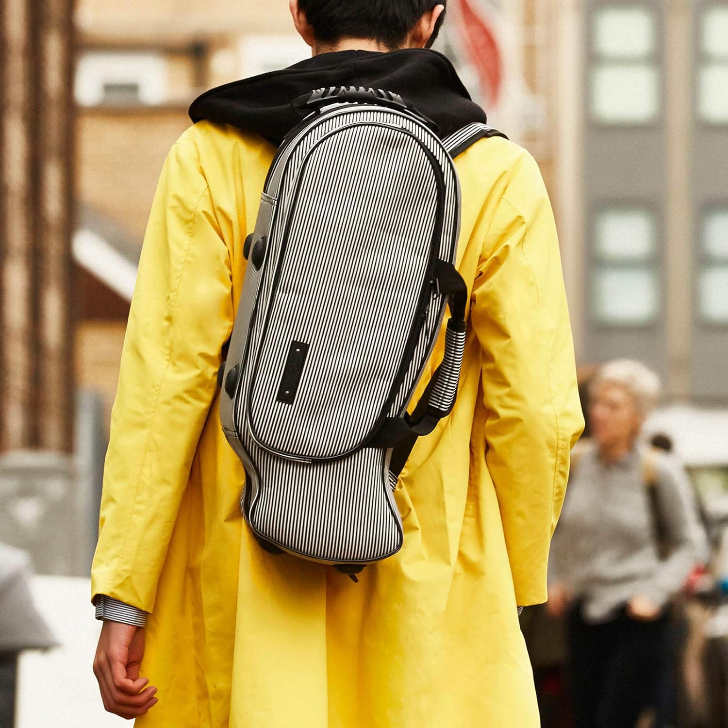 Beaumont Tru-fit Bb Trumpet Case – Universal Fit for a Range of Trumpets – Designed with 3D Scanning Technology - Pinstripe