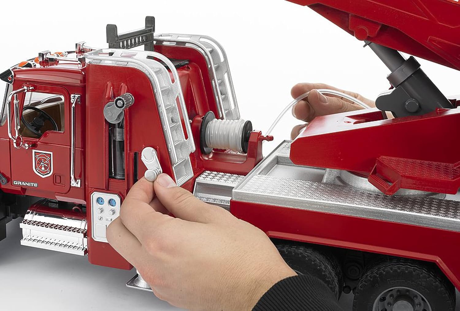 MACK Granite Fire engine with Water pump