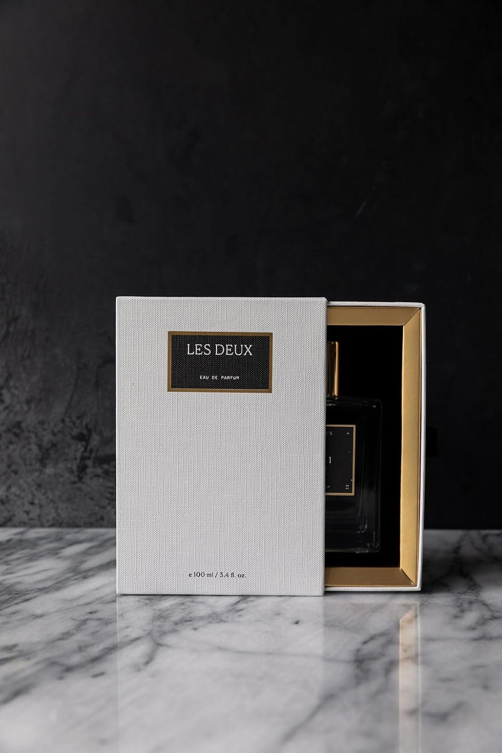 Les Deux No. 2 Peau d’Or Perfume - Unisex: Notes of Amber, Saffron, Sandalwood & Cedar (100 ML). Award winning fragrance for Men and Women, Luxury Fragrance, Long Lasting, Non-Toxic, Vegan