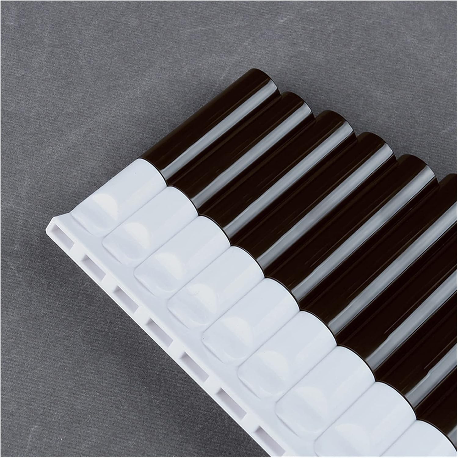 18 Pipes Pan Flute Pan Pipe G Key ABS Plastic Traditional Woodwind Musical Instrument for Beginner and Musical Lover