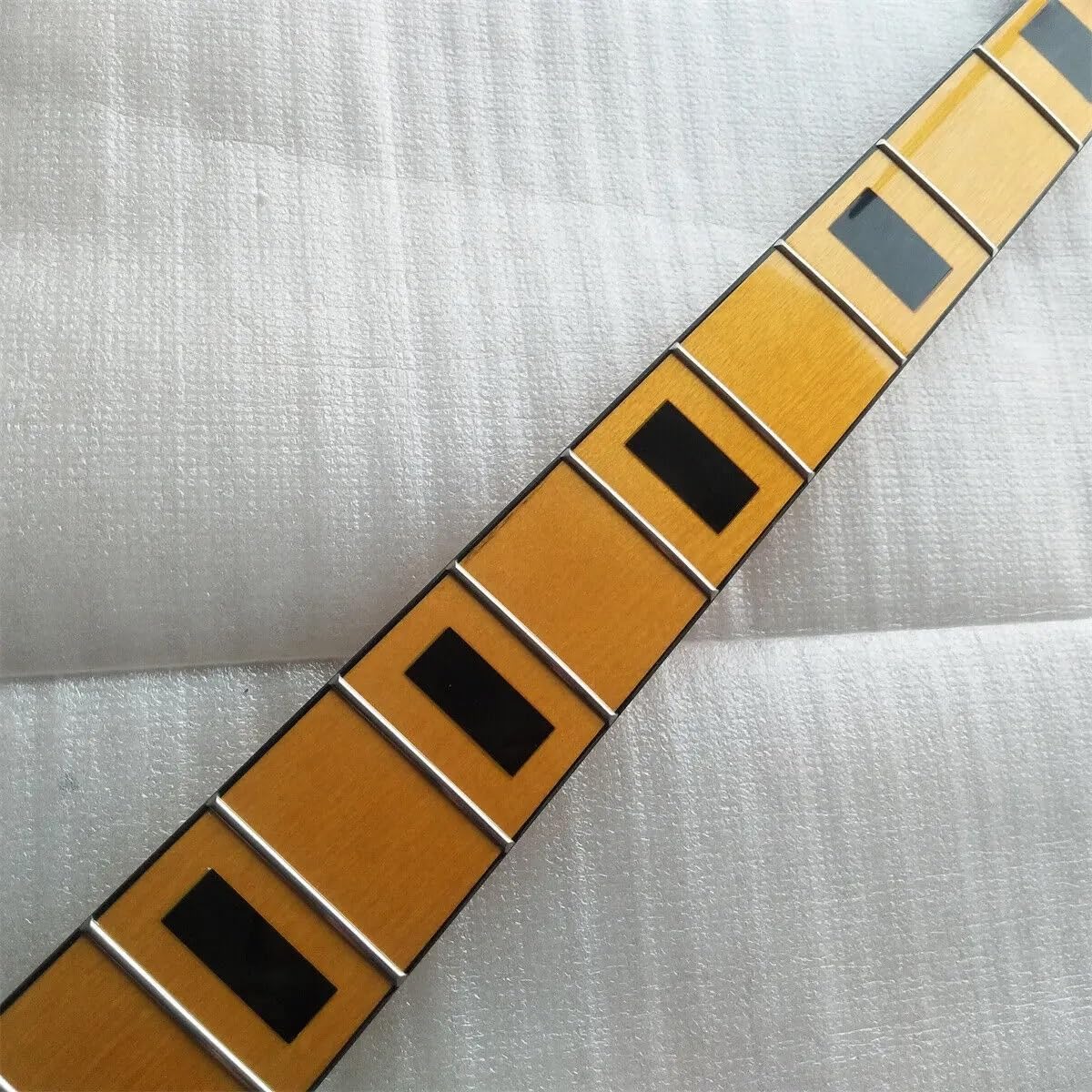 34 Inch JAZZ Bass Guitar Neck Maple 4 String 20 Fret Maple Fingerboard Yellow