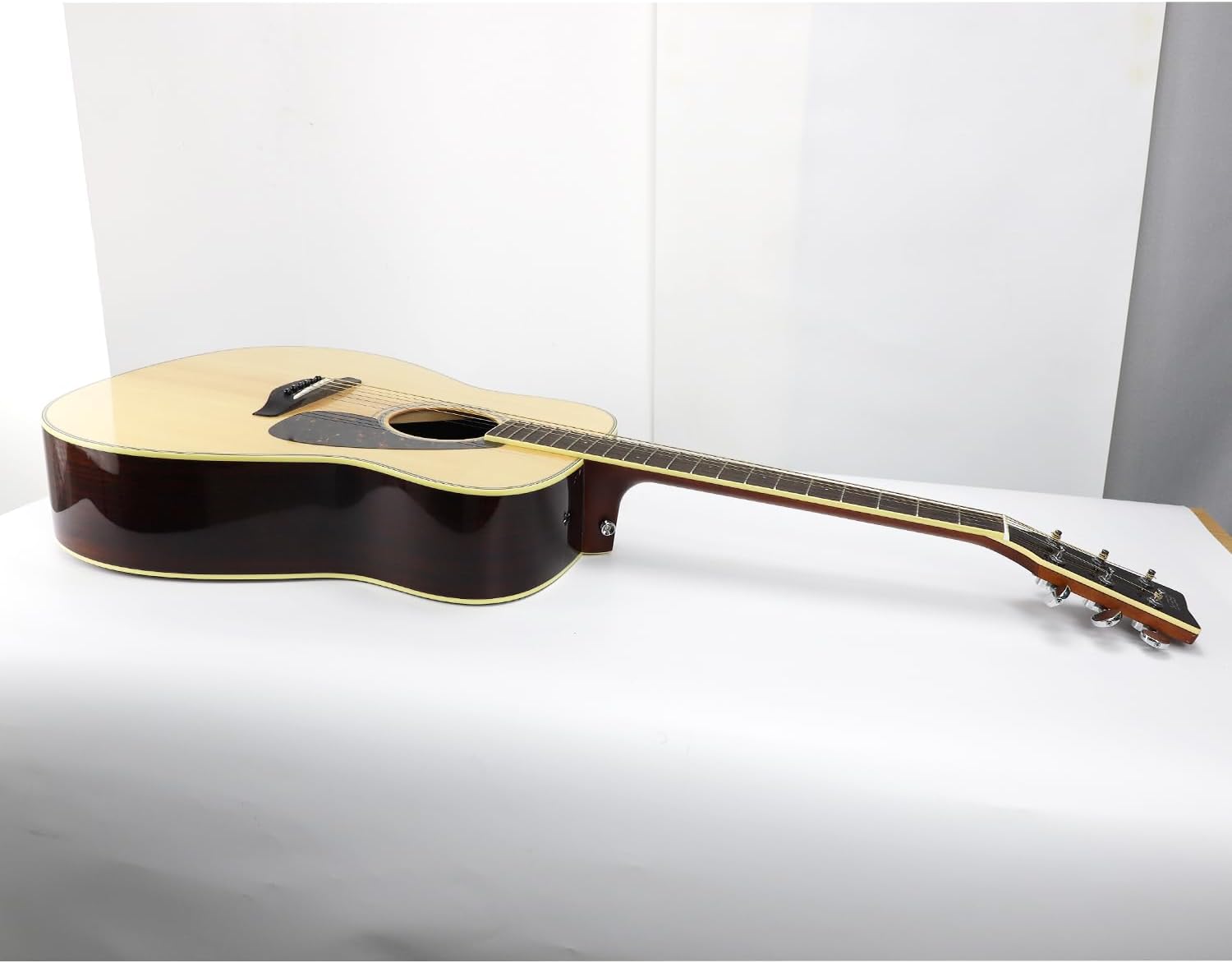 JBER Guitar, Mahogany Construction, Bright finish, S-150 model