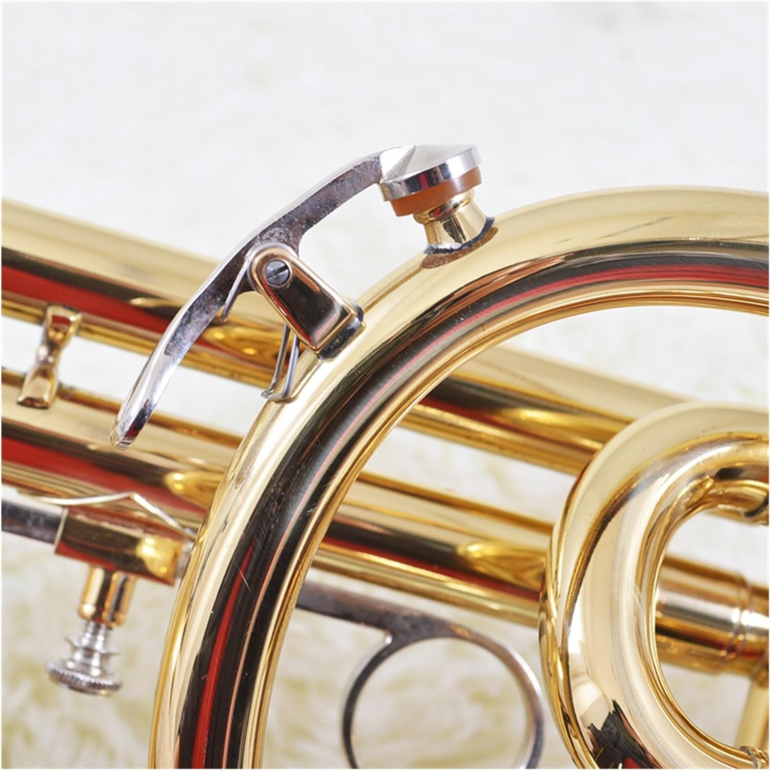 Cornet instrument Bb tone instrument suitable for beginners to play