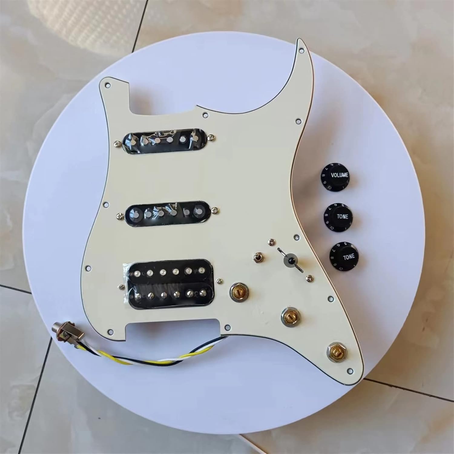 Multifunction SSH Prewired Electric Guitar Pickguard with Pickup 5 Way Converter Set Pickup Set with Pickguard