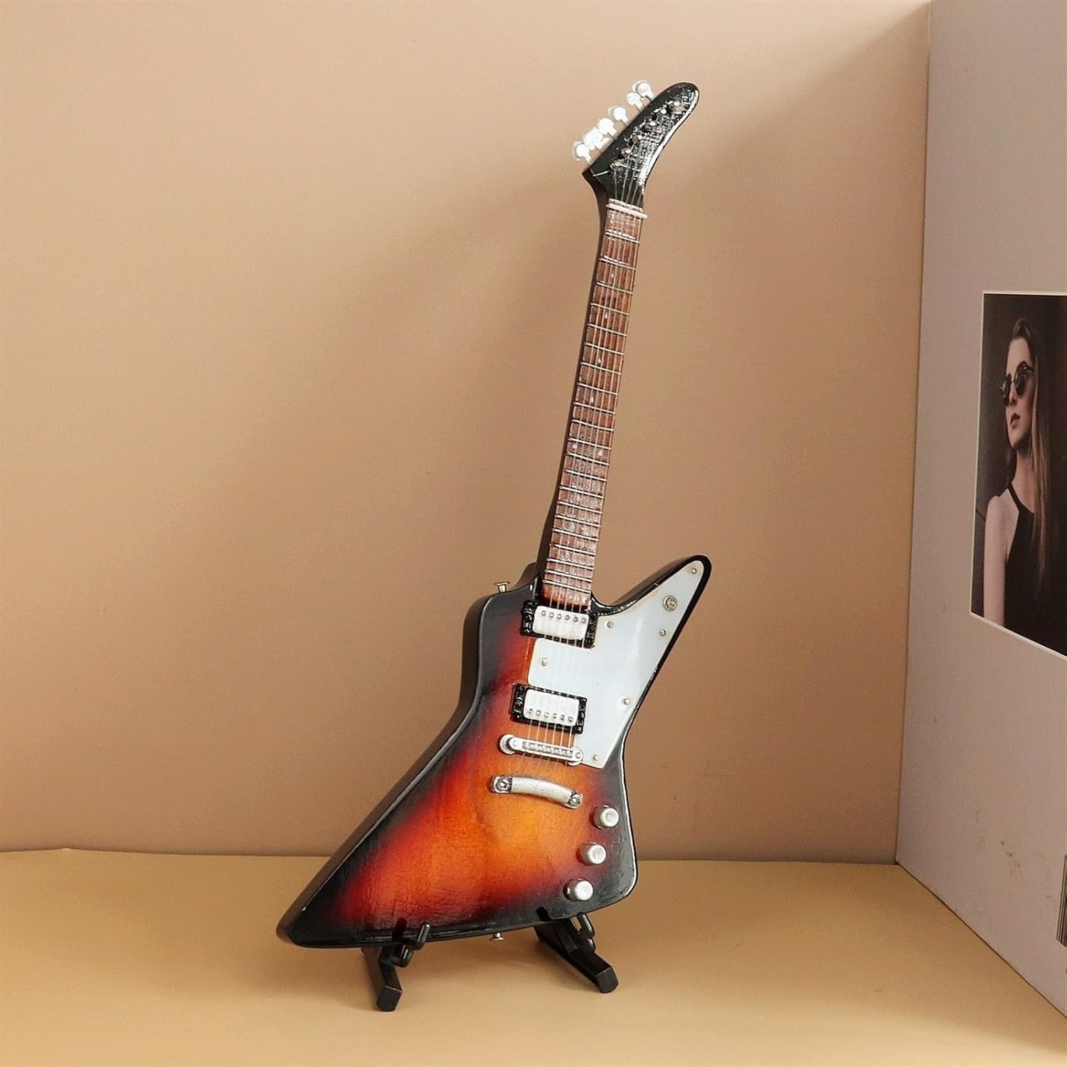 Mini Musical Instrument Guitar Model Electric Bass Musical Instrument Ornaments Miniature Band Friend Gift Home Ornaments(20)