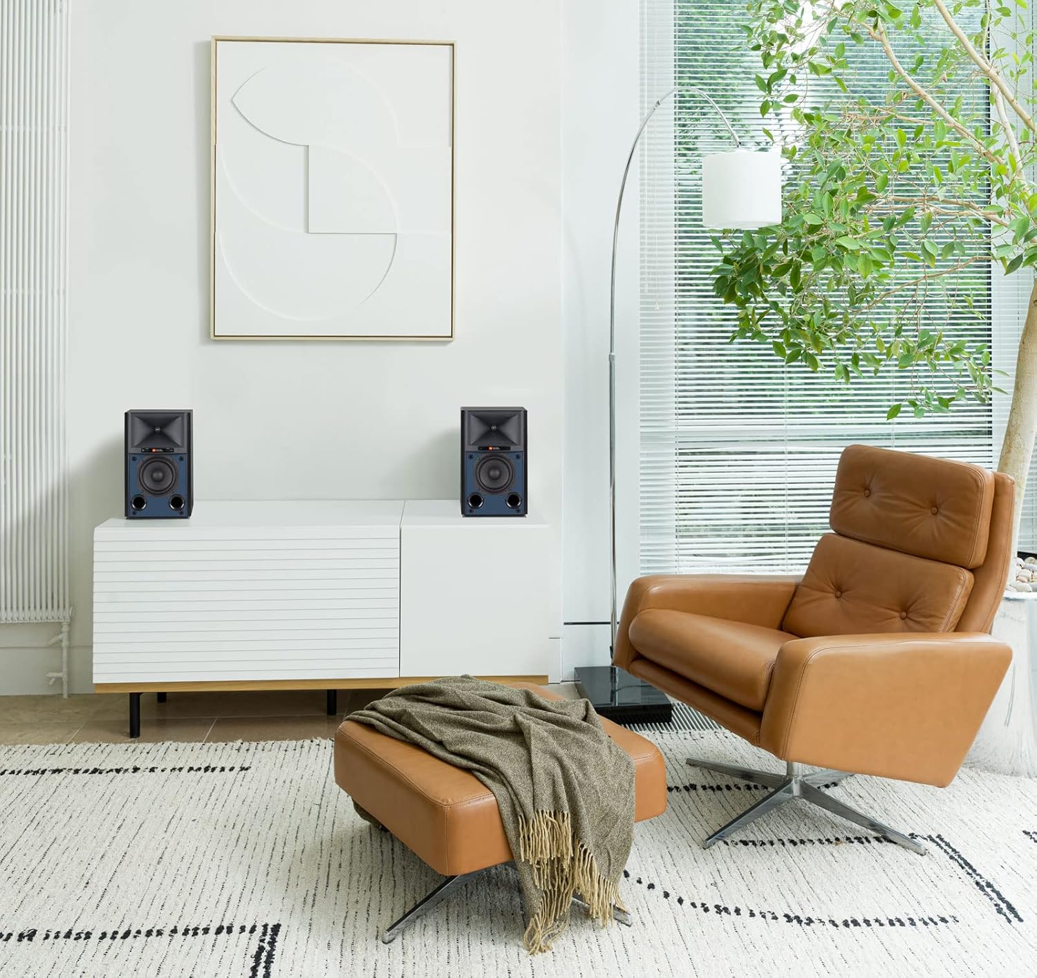 JBL 4305P Studio Monitor, Black Walnut - Powered Bookshelf Loudspeaker System - with Google Chromecast Built-in, Apple AirPlay 2 & Bluetooth