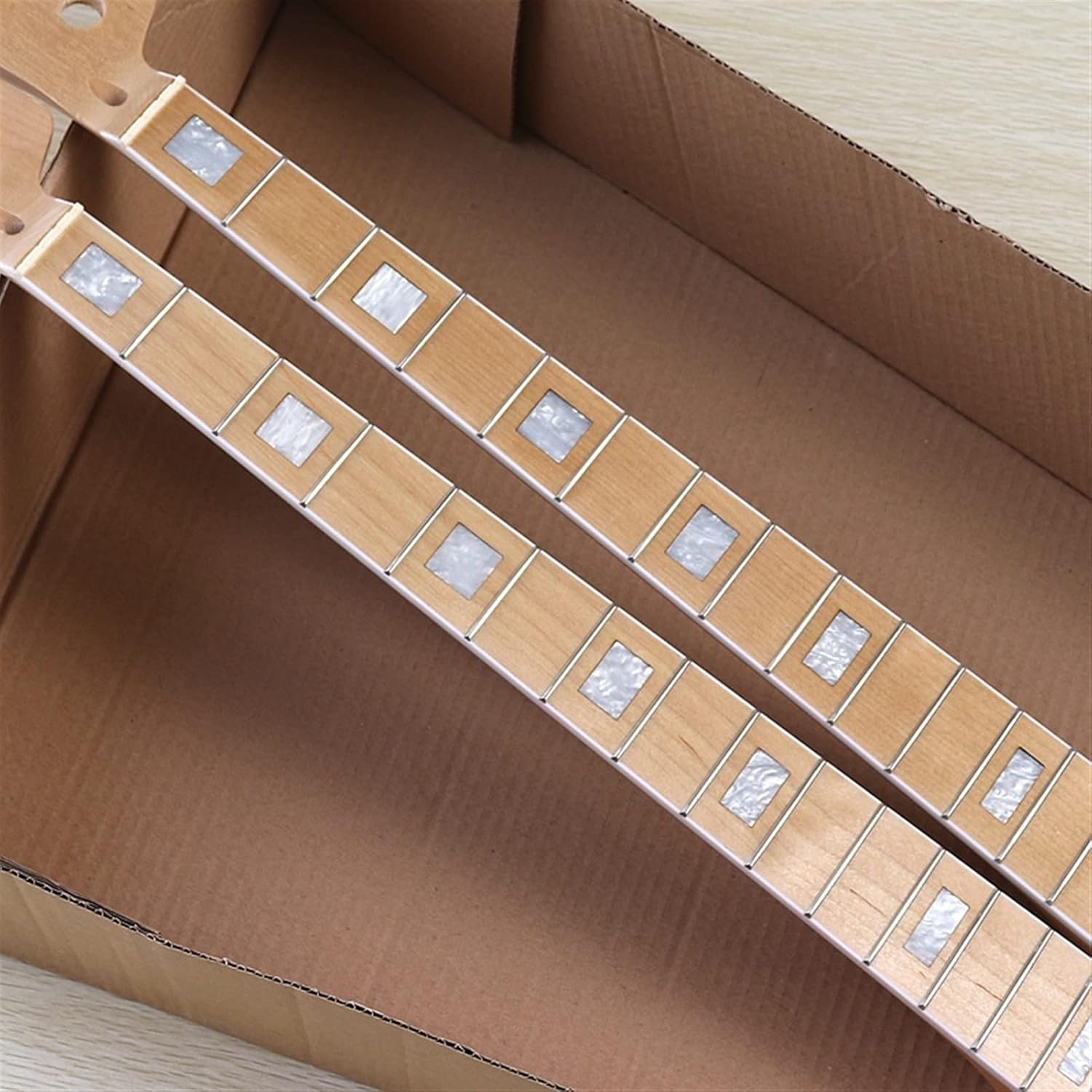 Left Hand Electric Bass Guitar Neck Maple for TL Bass Neck 20 Frets Natural Fingerboard Unfinished Guitar Neck (Color : Left Hand)