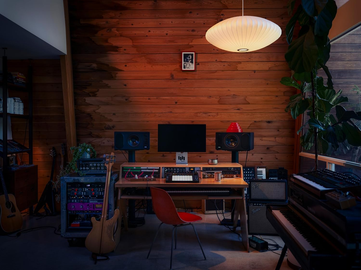 Ableton Push 3 Standalone Workstation w/ 64 MPE pads, Audio Interface and 256GB SSD HD