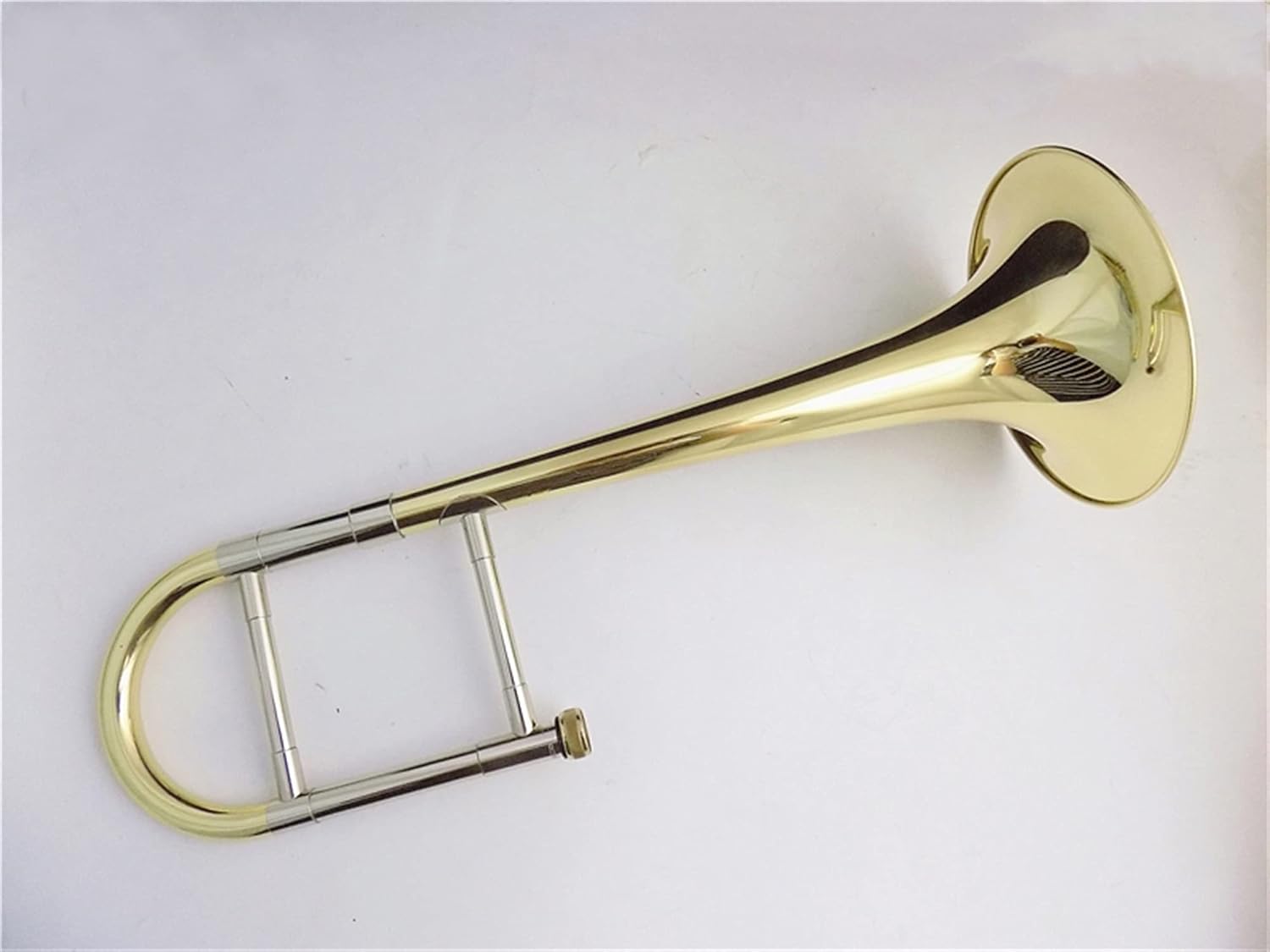 Standard Trombone EB Trombone Musical Instruments with Case and Mouthpiece Yellow Brass Piston Trombone Lacquer Nickel Silver Valve Trombone