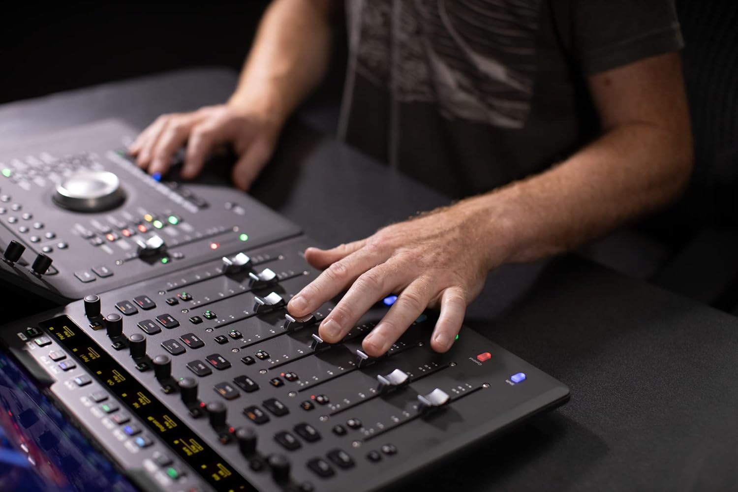 Avid S1 EUCON Enabled Control Surface, USB, Windows Compatible