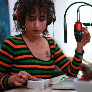 ESI Pro Tools Bundle HITMAKER UNO Audio Interface Includes Free 12 Month Subscription to Pro Tools Artist $120 Value