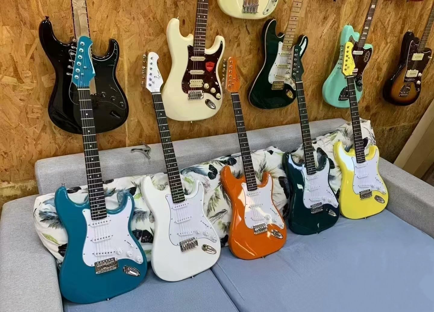 41-inch Solid Wood Electric Guitar - Sunny Yellow (Rosewood Fretboard, Maple Neck)