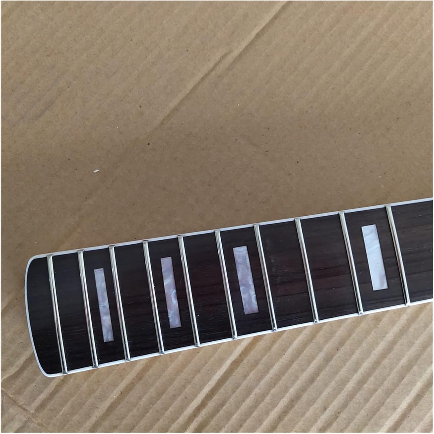 Maple 20 Frets Bass Guitar Neck Part with Tuners 4 String Rosewood Fingerboard 34 Inch Unfinished Guitar Neck