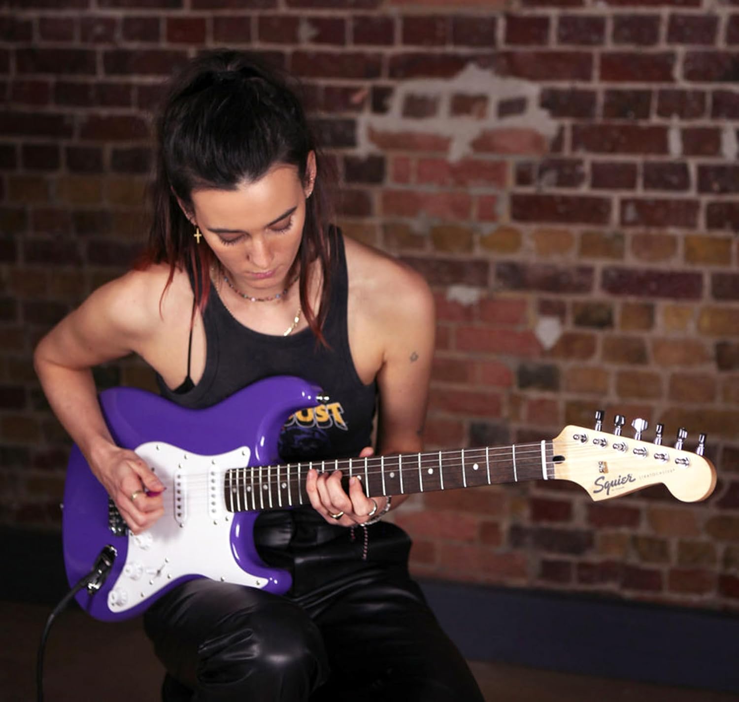 Fender Squier Sonic Stratocaster Electric Guitar - Fiesta Red, Maple Fingerboard, White Pickguard