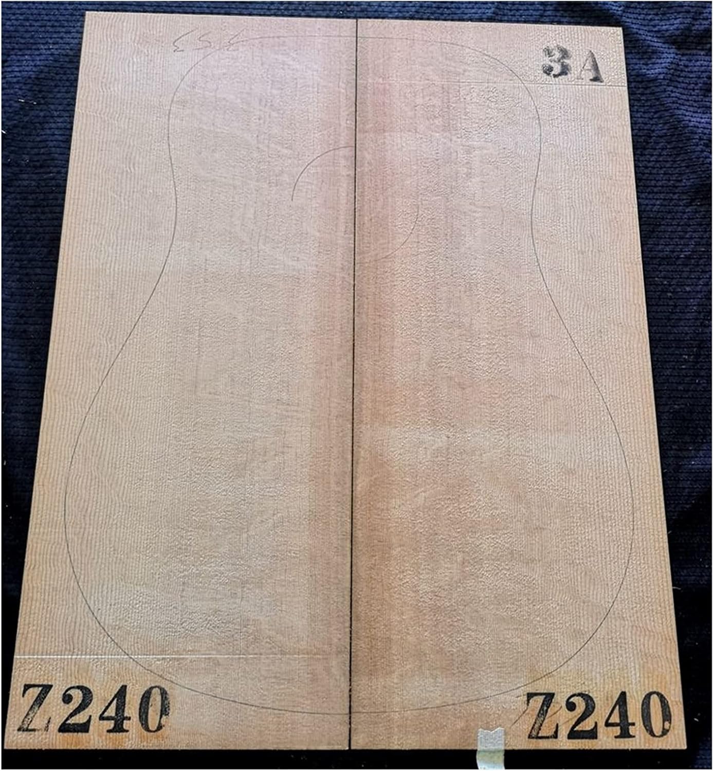 Unfinished Guitar Kit 1Set AAA Claw Pattern Sitka Spruce Solid Wood Guitar Panel Material Guitar Maintenance Material 540 * 220 * 4.5mm Handmade ​Guitar Body (Color : Z240)