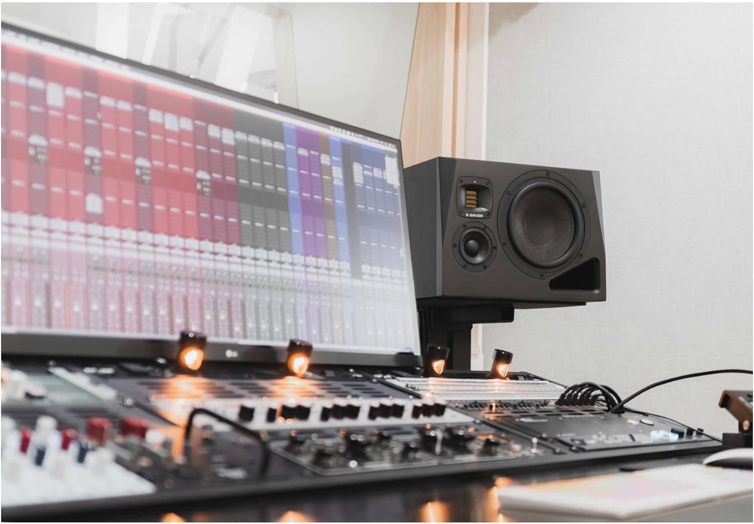 ADAM Audio A8H-R 8-inch 3-Way Powered Studio Monitor (Right)