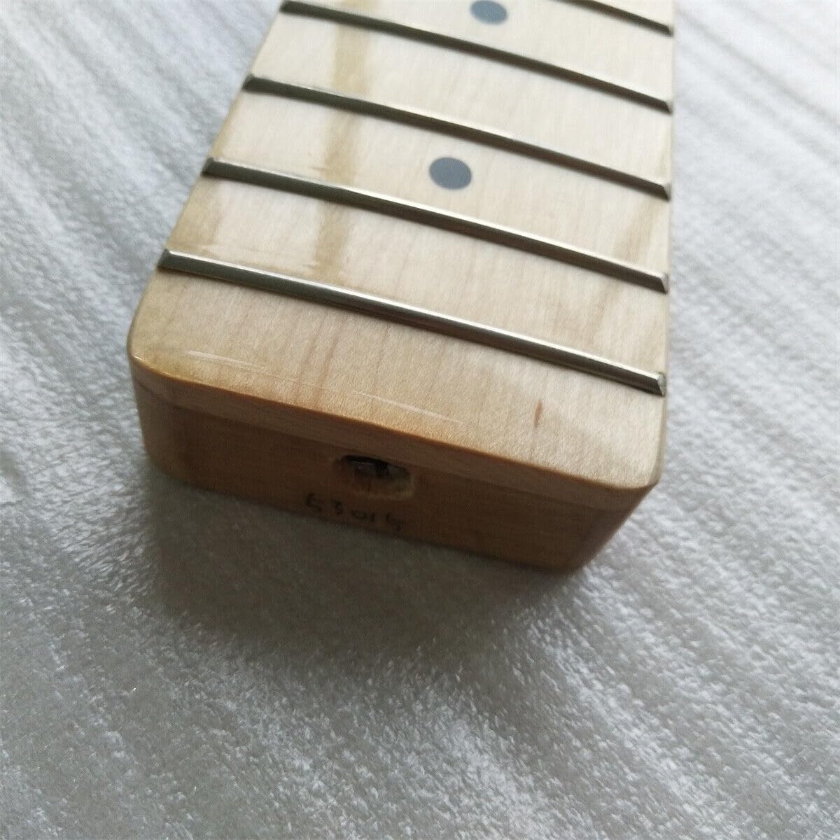 4 String Electric P Bass Guitar Neck 20 Fret 34 Inches Maple Fingerboard Dot