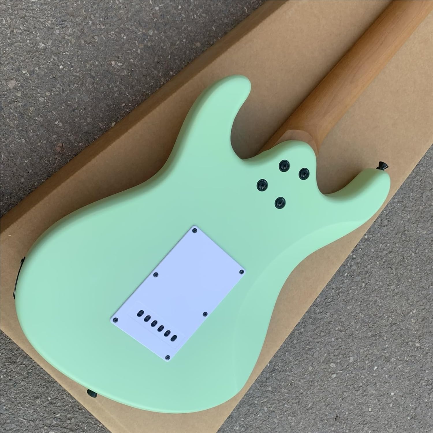 Beginner Electric Guitar Kits Professional SSH Green Charcoal Grilled Maple Solid Wood Electric Guitar