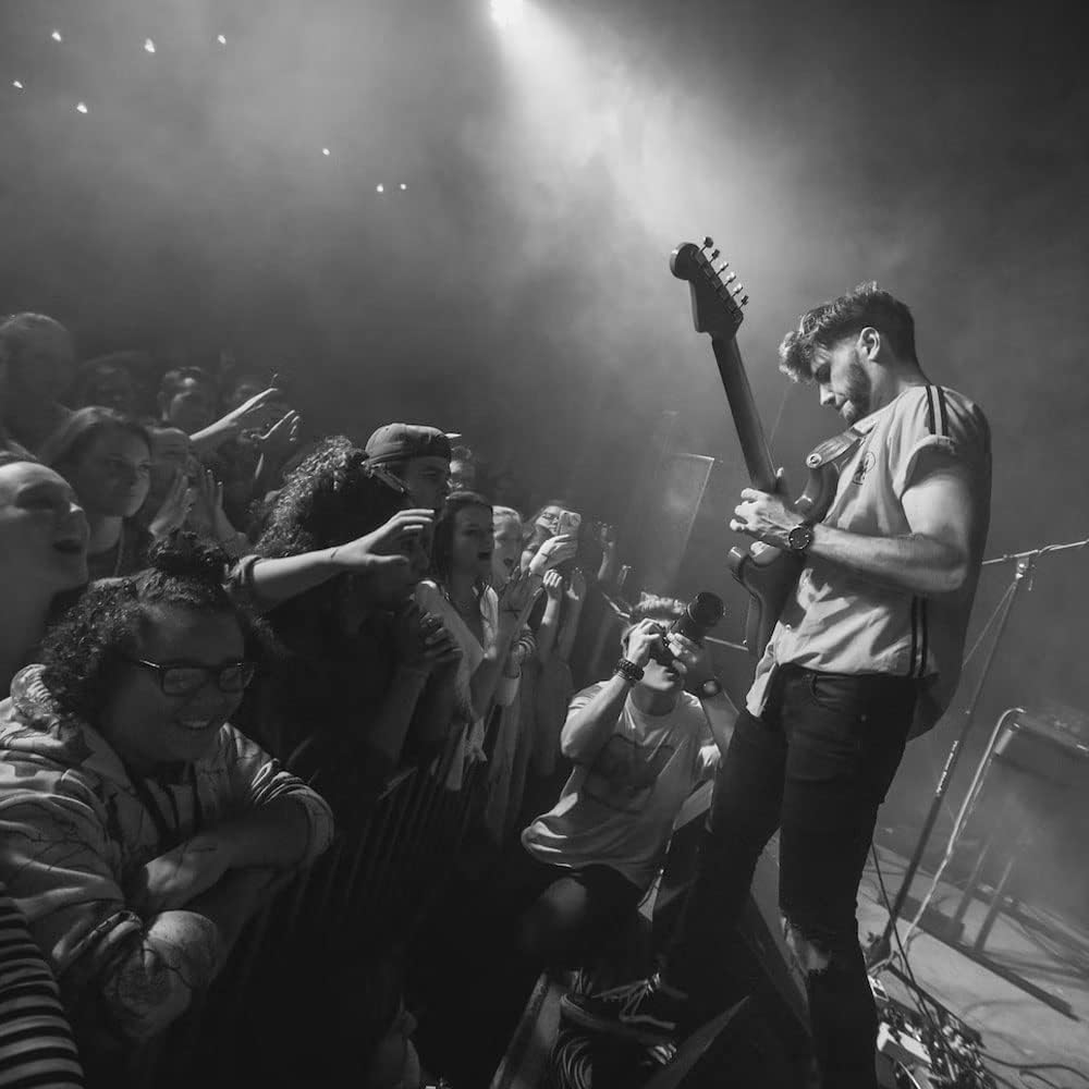 Squier Classic Vibe 70s Jazz Bass, Black, Maple Fingerboard