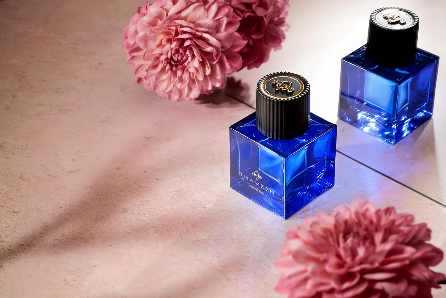 THAMEEN LONDON Rivière