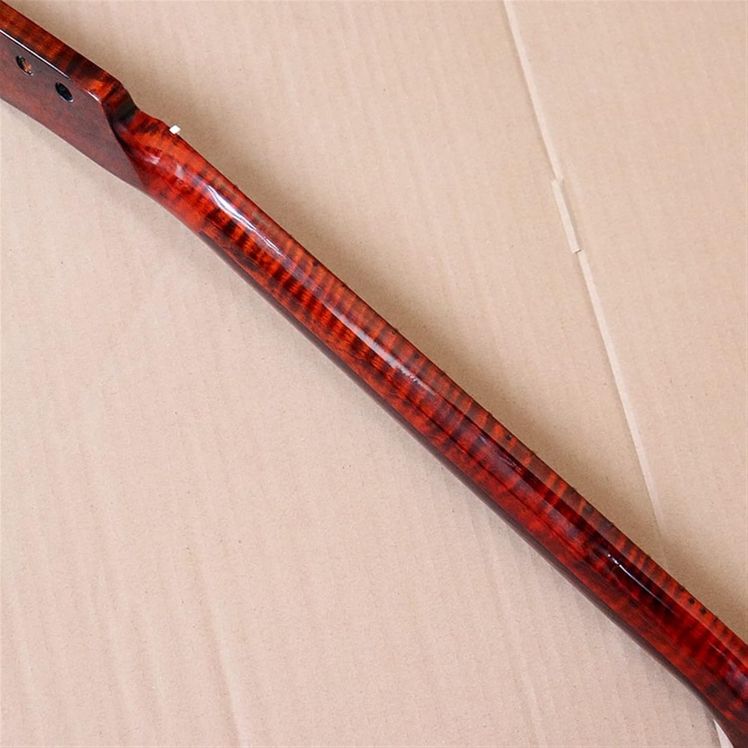 Maple Electric Guitar Neck One Piece Wood Grossy Guitar Arm 21 Frets Electric Guitar Neck