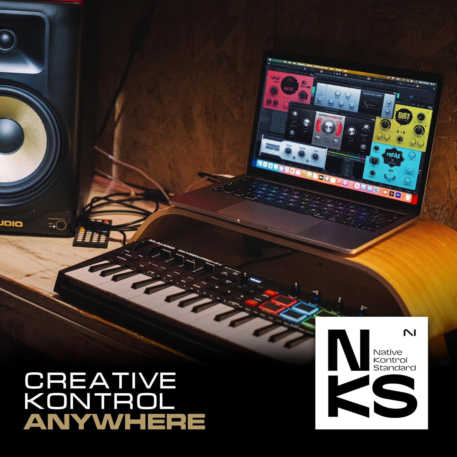 M-AUDIO Oxygen Pro Mini 32-Key USB MIDI Keyboard Controller for MacOS and WinOS, with Beat Pads, Assignable Knobs and Faders, and Native Instruments Sound Pack (NKS Integration)