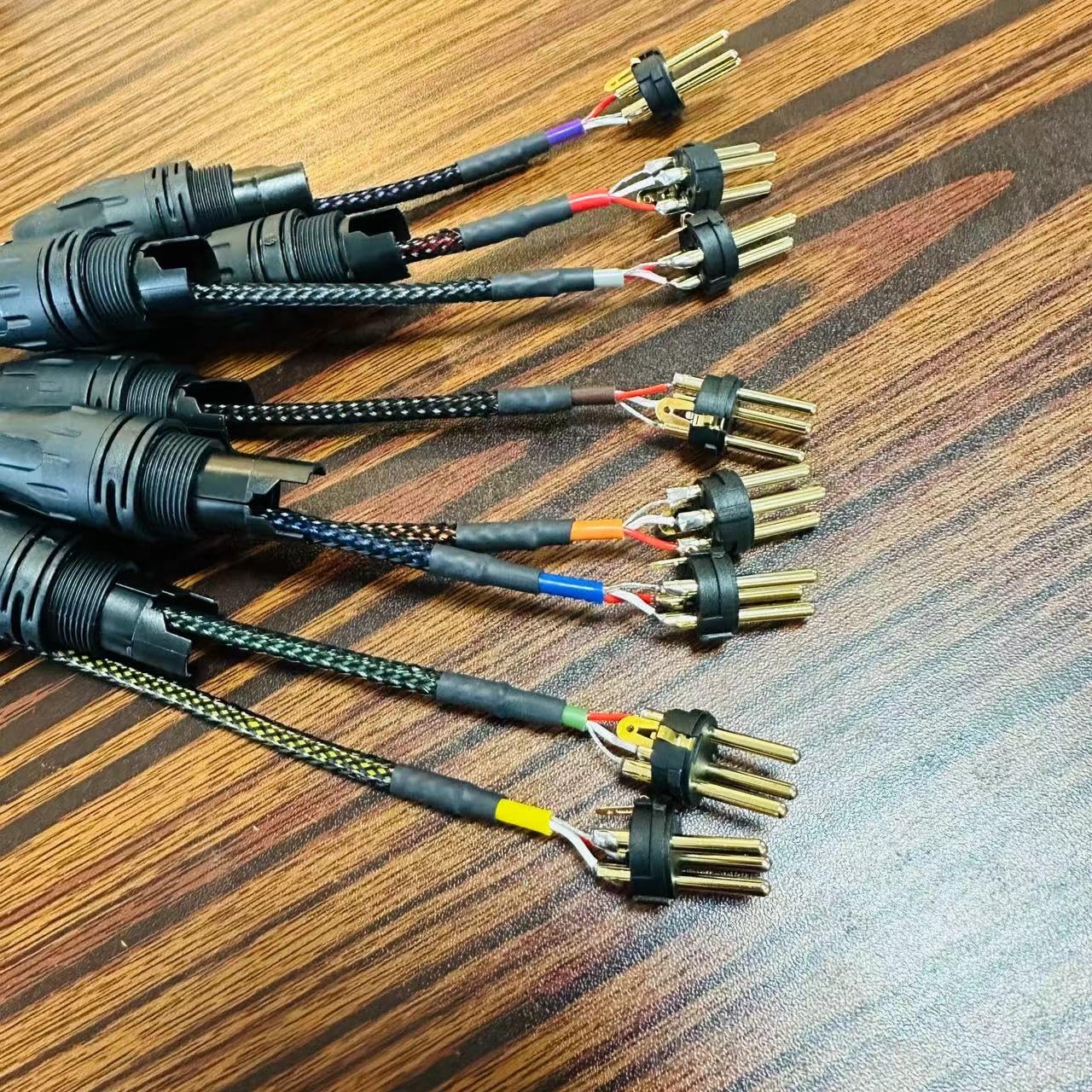 16.4ft DB25 to XLR Snake Cable, DB25 Male to 8 Channel XLR 3Pin Male Balanced Snake Cable D-Sub Highly Shield Analog Audio PVC SnakeCable Patch Bay Interface Modular Wire 5Meter