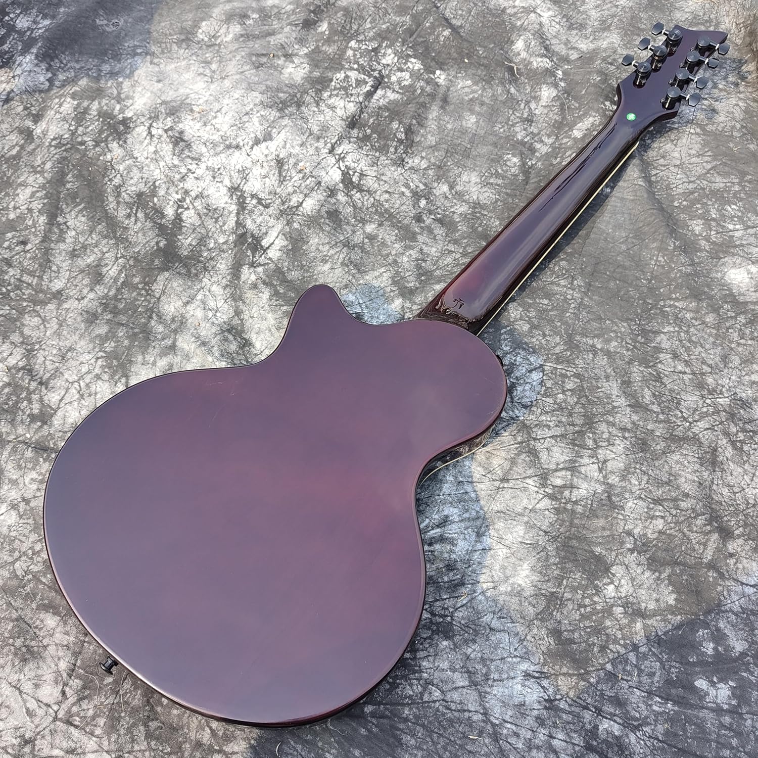 Semi-Hollow Body Electric Guitar,7-string，Sunburst Finish, F-Holes Design，The strings can be locked