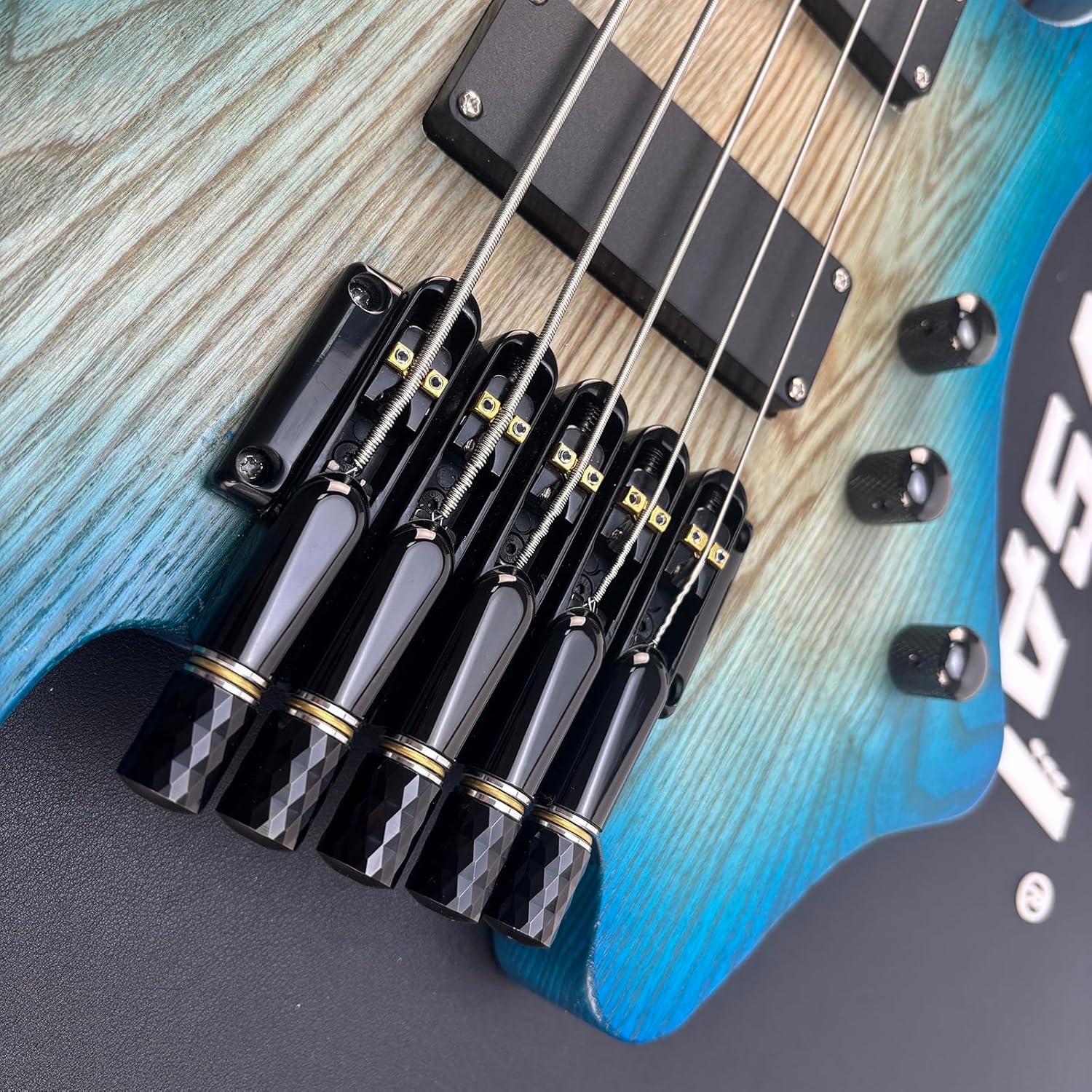 Black Headless Electric Bass Bridge 5 String Bass Bridge with Brass Saddles Bass Parts Replacement for 5 String Headless Bass