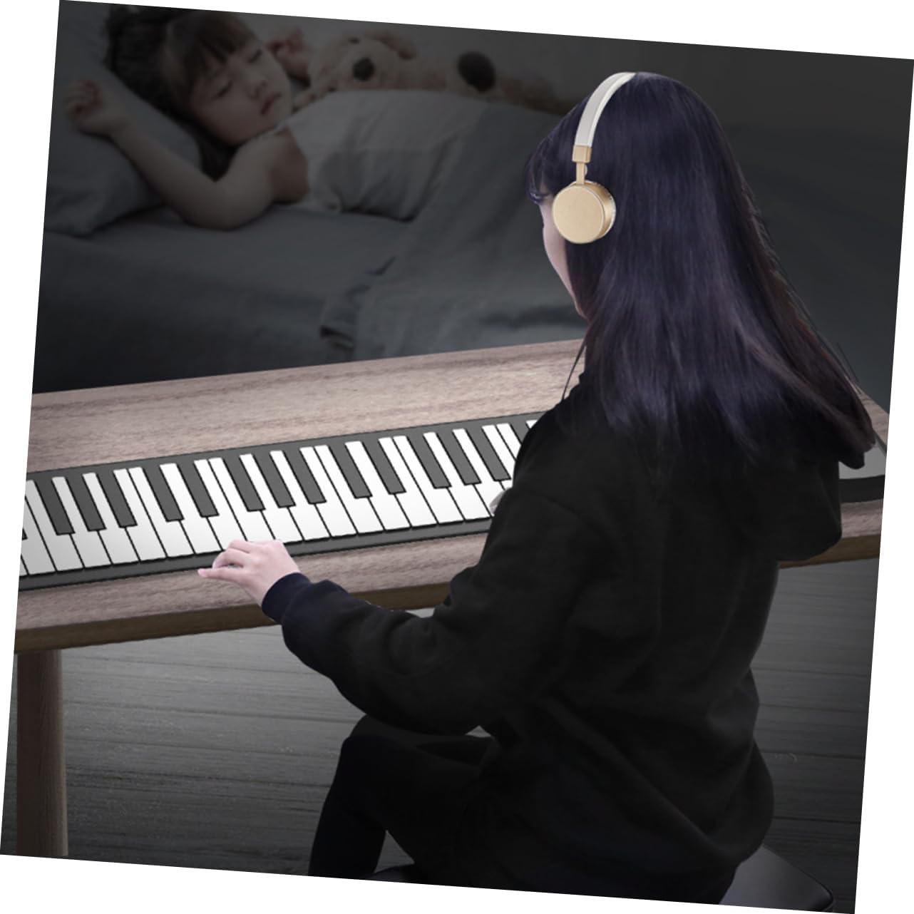 Totority Portable Roll-up Piano with High-fidelity Sound Durable Silicone Material for Beginners Go Musicians Easy to Carry Electronic Keyboard