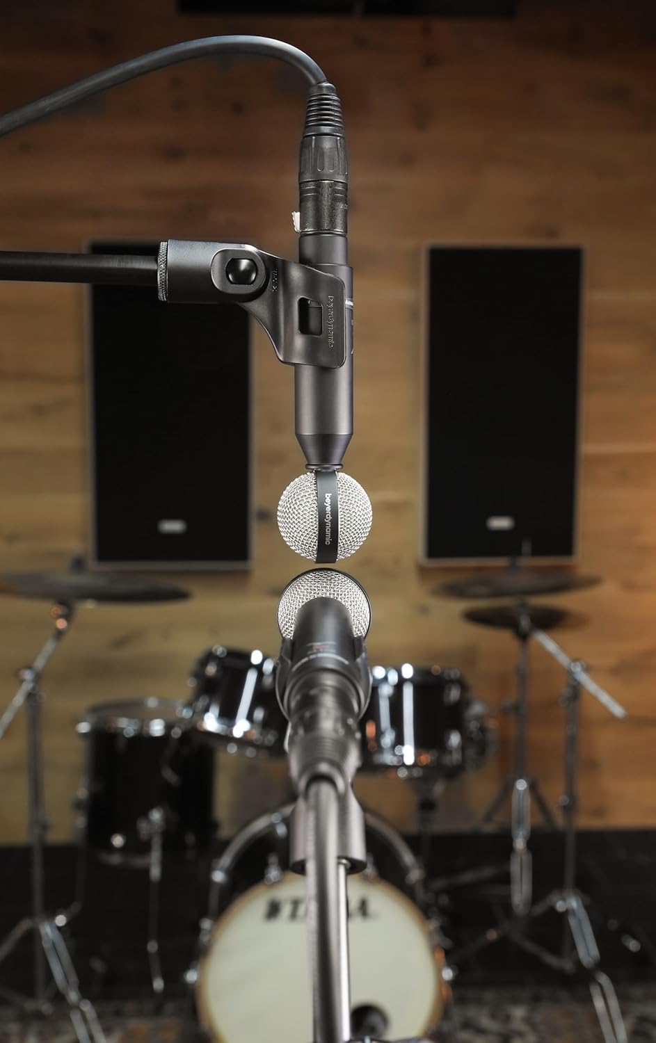 beyerdynamic M 130 Dynamic Double-Ribbon Microphone (Figure-Eight) Ideal for Stereo, Ambience and Instrument Recordings *New* with Extraordinary Sound Character, Handmade in Germany