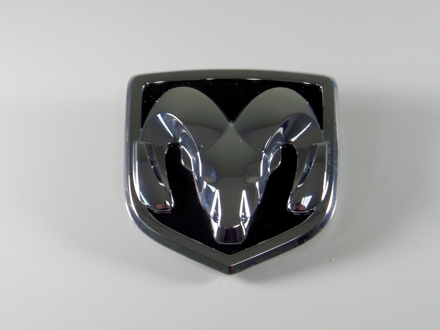 Mopar Dodge Challenger RAMs Head Medallion, OEM