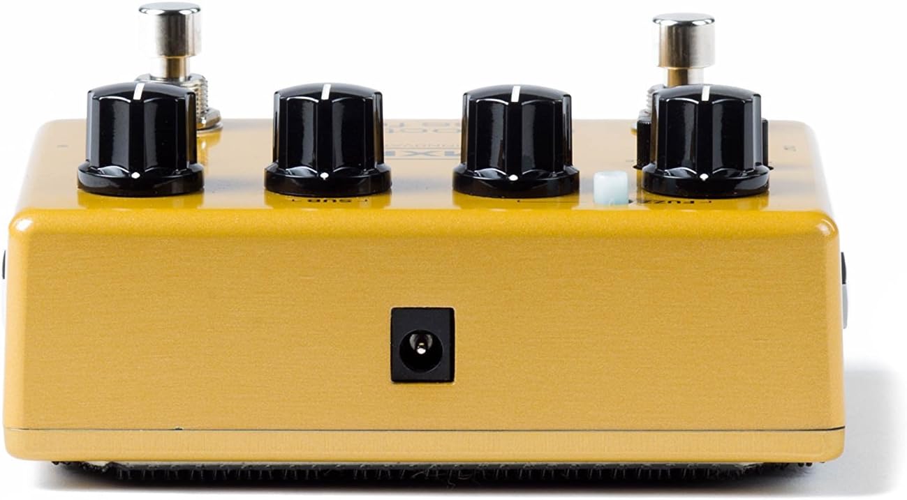 MXR M287 Sub Octave Bass Fuzz Bundle with 2 MXR Patch Cables and Dunlop Super Bright Bass Strings, Nickel Wound (Medium .045–.125, 5 Strings/Set)