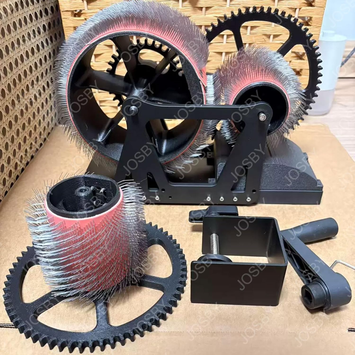 Manual Carder, Hand Crank Wool Combing Machine, Fast Color Mixing, Combing, Spinning, Wool Felt Color Mixer, Fleece Carders, Sheep Fleece Drum Carder, for DIY Craft Make Felt Animals, Handmade