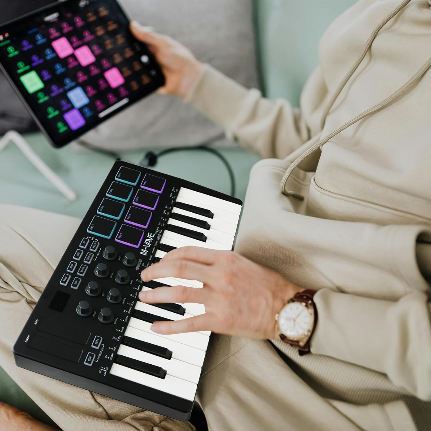 M-VAVE 25 Key USB MIDI Keyboard Controller With 8 Backlit Drum Pads,Piano Keyboard Wireless Semi Weighted Professional Dynamic Keybed 8 Knobs,Software Included