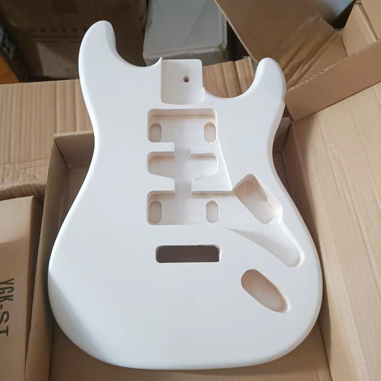 JD.Moon Electric Guitar Body for Fender ST Strat Guitar Accessory DIY Poplar HSH Guitar Body White