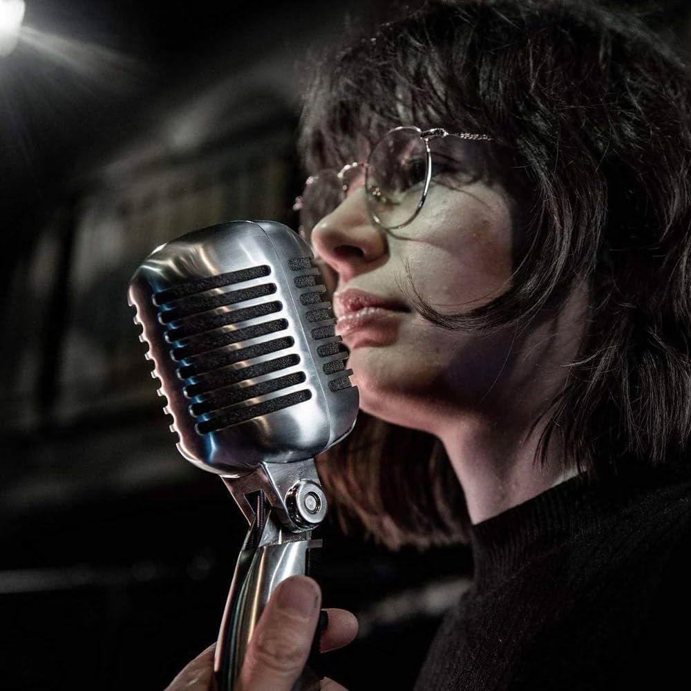 Shure 55SH Series II Iconic Microphone - Vintage Style, Rich Sound Quality, Rugged Construction, Shock-Mounted Noise Reduction for Vocals & Instruments-for Live Performances & Studio Recording