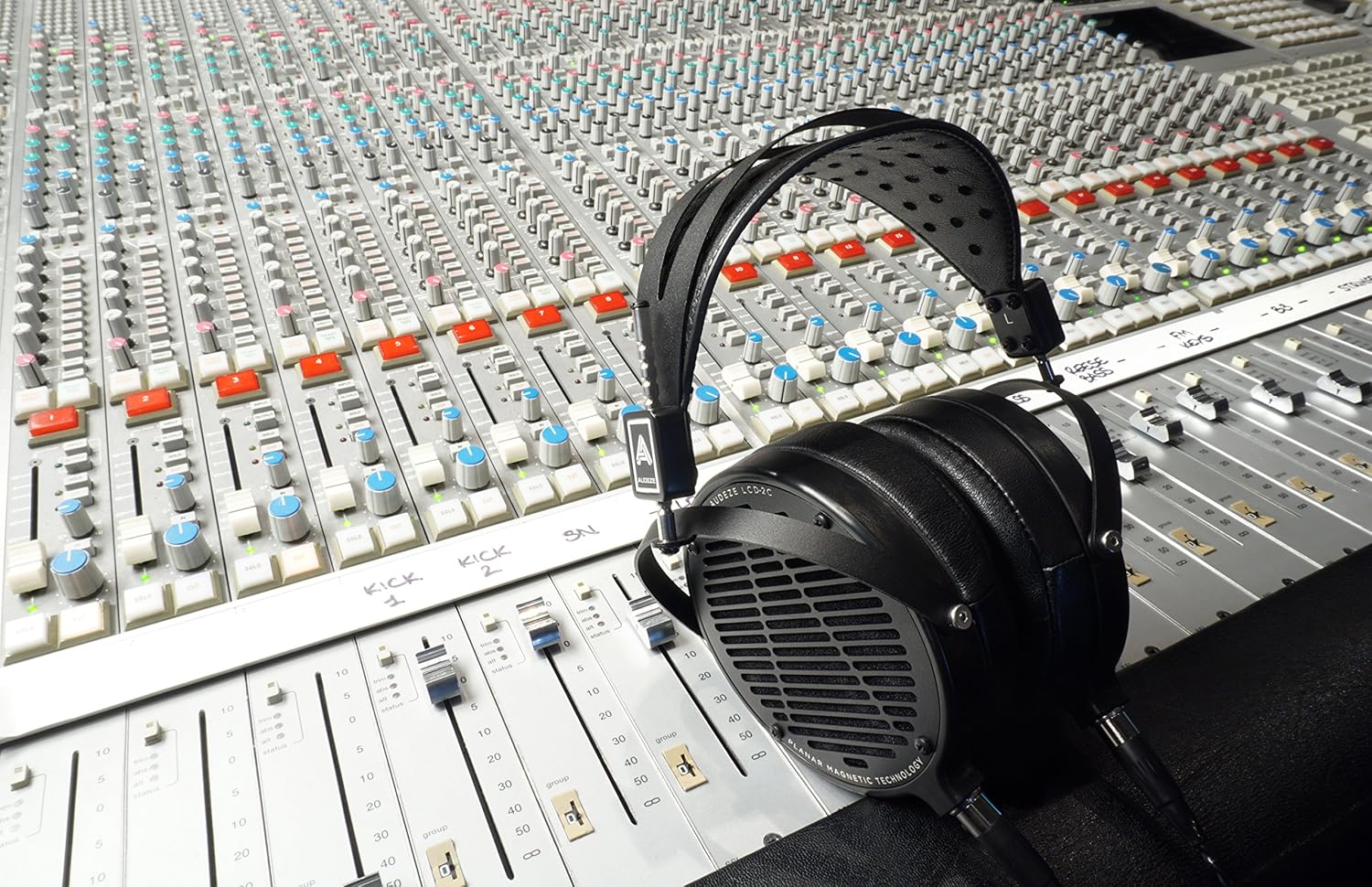 Audeze LCD-MX4 Over-Ear | Open-Back Headphones | Magnesium housing