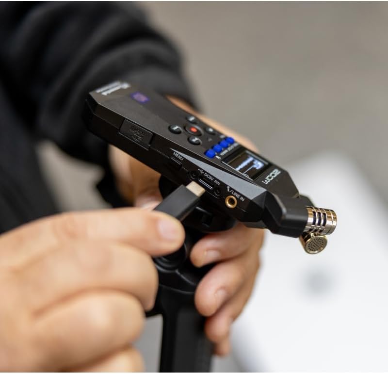 Zoom H1essential 2-Track 32-Bit Float Portable Audio Recorder with StreamEye Cans50 Professional Headphones, Lavalier GO Lav Mic, 5 AAA Batteries, USB-C to USB-C Cable and 32GB microSD Card