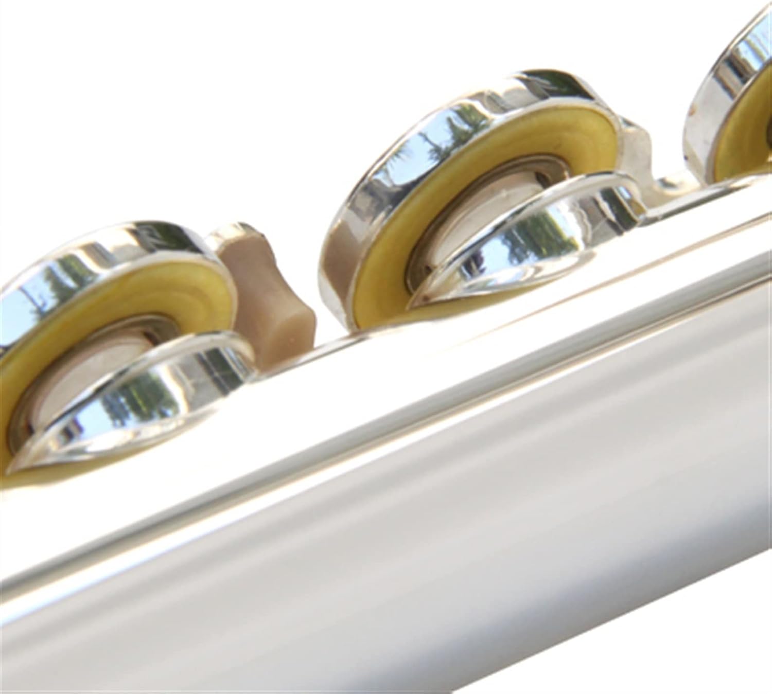 Flutes Musical Instrument 16-Hole Flute with E Key and Key of C Key with Open Hole and Key Tune, Silver-Plated Wind Instrument