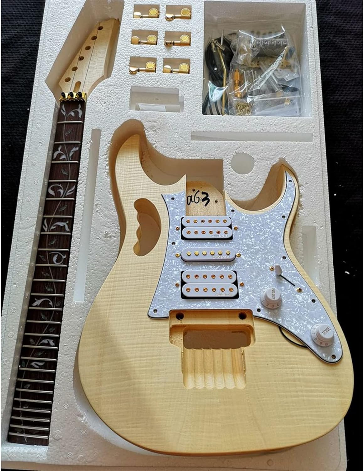 DIY Electric Guitar Kit Unfinished Guitar Basswood Body Rosewood Fingerboard Maple Neck Electric Guitar Assembly Accessories
